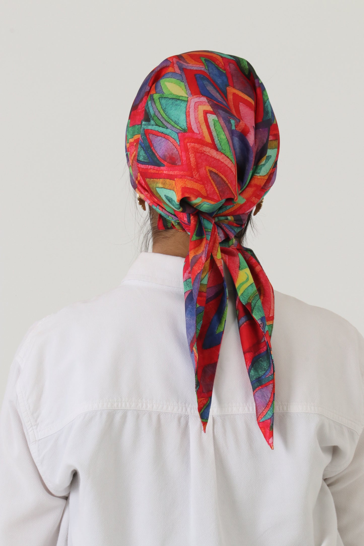 The Silk Elegance Wrap - Colorful Feather